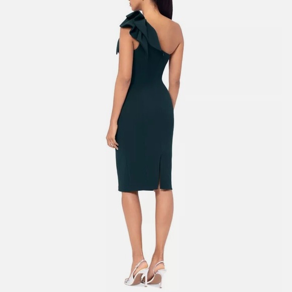 Betsy & Adam One Shoulder Dress in Dark Green - Picture 12 of 12